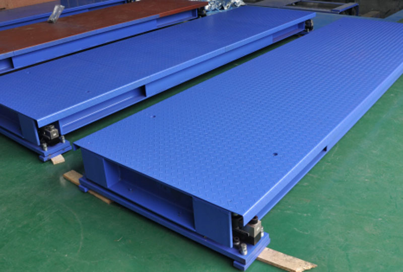 テーブルに置かれたボート

AI 生成コンテンツは誤りを含む可能性があります。